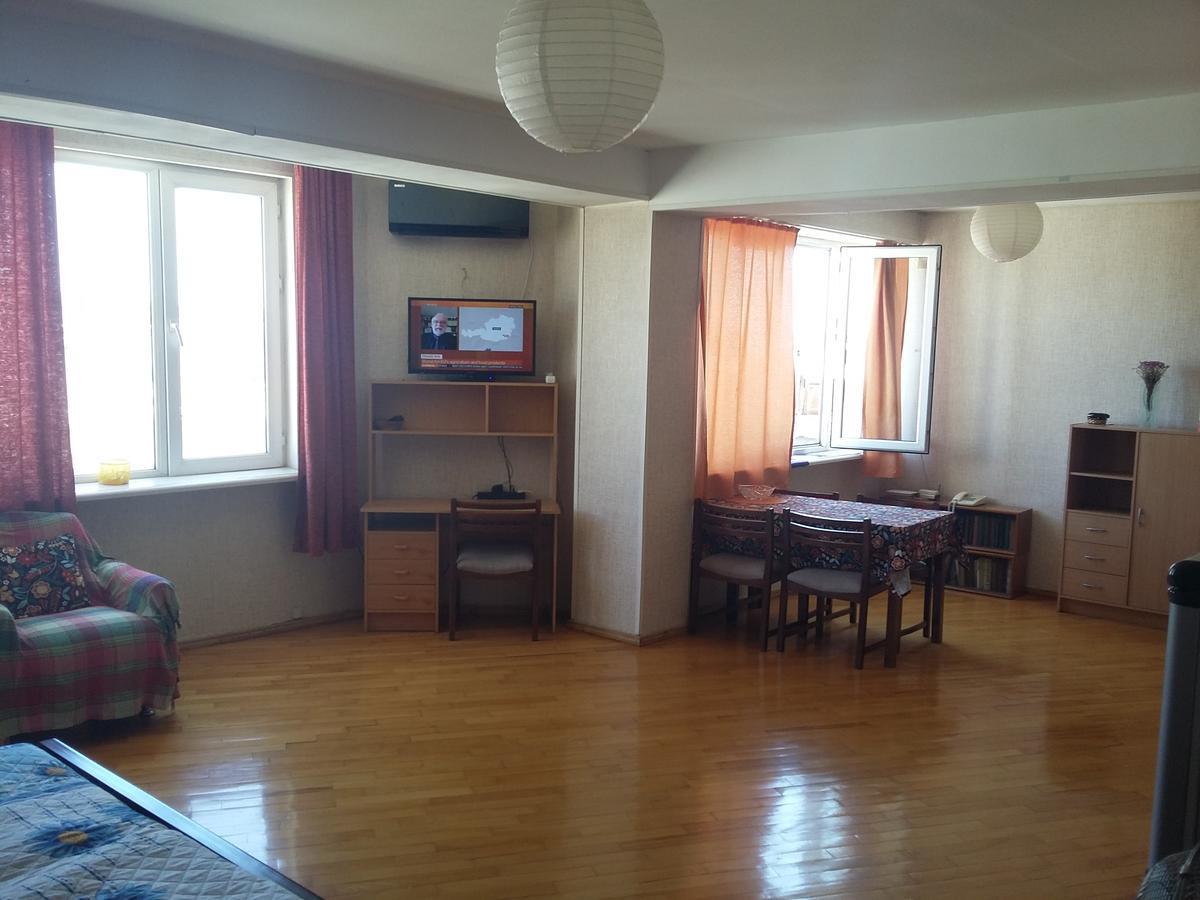 Good Apartment Tbilisi Exterior photo